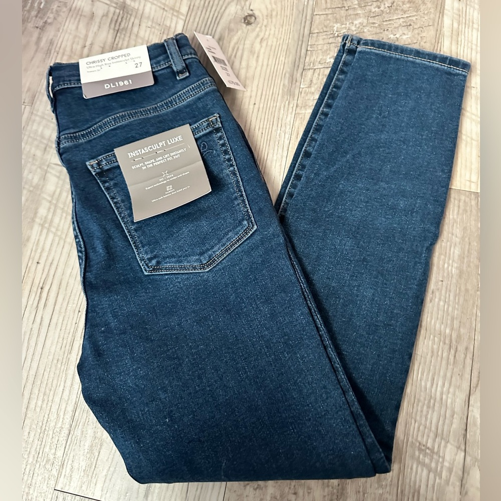 DL1961 Chrissy Cropped Jean size 27